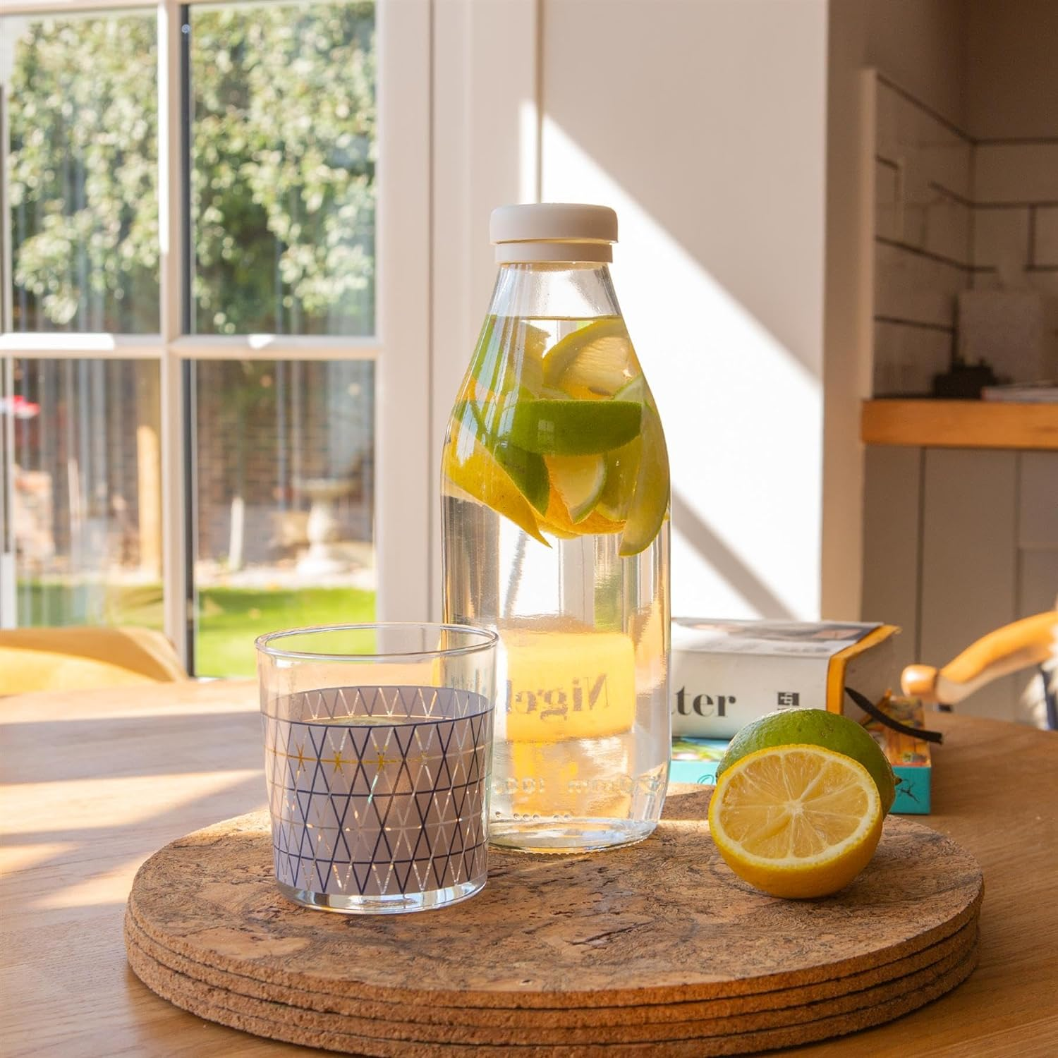 Argon Tableware Glass Milk Bottle with Silicone Lid - 1 Litre - Empty Clear Reusable BPA Free Water Bottle Orange Juice Container for Fridge Storage, Picnics, Weddings image number 5