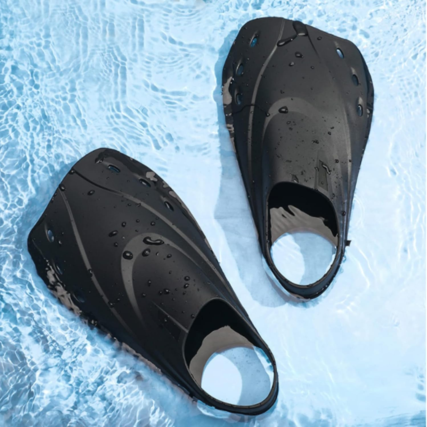 Black Short Fins Comfortable and Adjustable Swimming Training TPR Short Fins Softer Edges for Snorkeling, Swimming and Diving image number 3