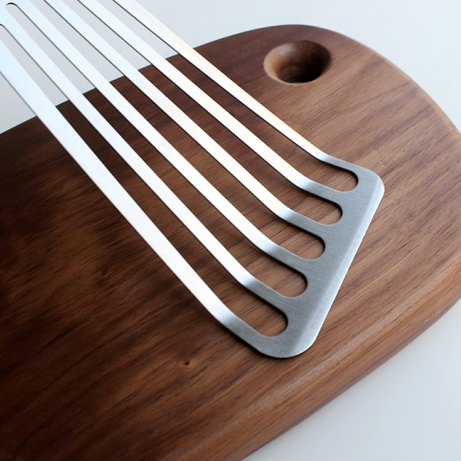 Fish Spatula with Curved Stainless Steel Blade Thin and Flexible Slotted Kitchen Turner Spatulas with Full Tang Handle Metal Flipper for Flipping Fish Egg Pancake 2X32X9CM Big Turner