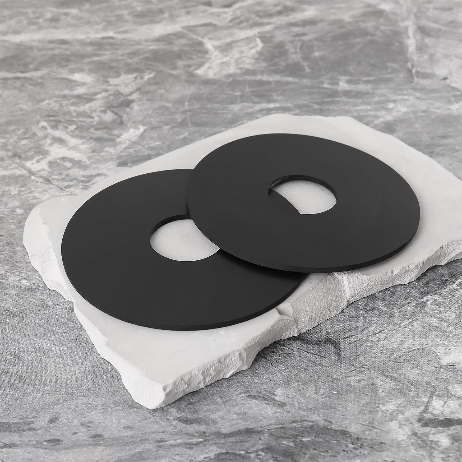 Ecsing 4Pcs Water Tank Sealing Gasket Embedded Water Tank Sealing Rubber Ring Compatible with Ideal Standard Cistern 74X22X2Mm Black image number 2