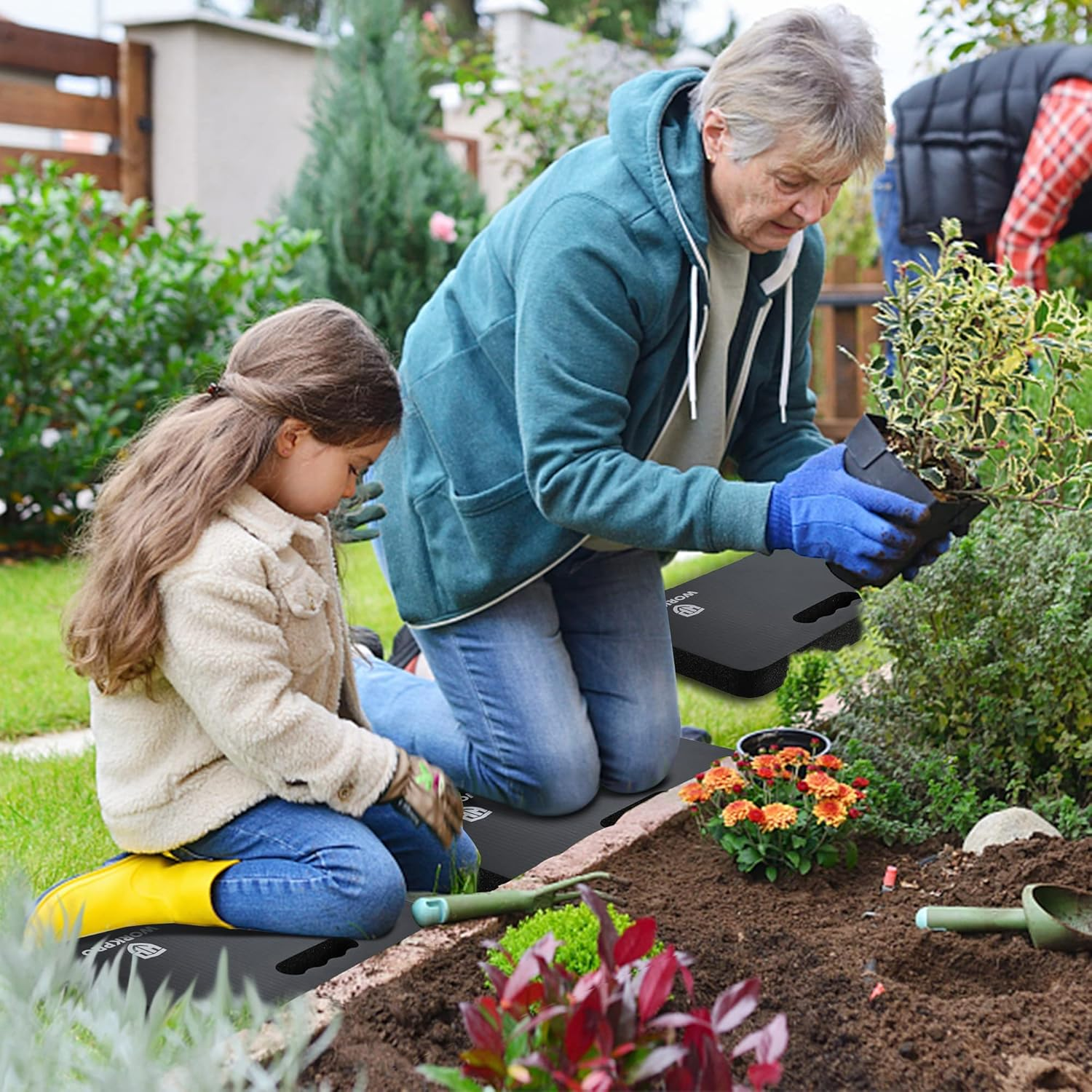 WORKPRO Extra Thick Kneeling Pad, Soft Foam Cushioning for Knee, Large Foam Kneeler Mat for Gardening, Bathing Baby, Workout Supplies, 17.5 X 11 X 1.5 In, Black image number 5