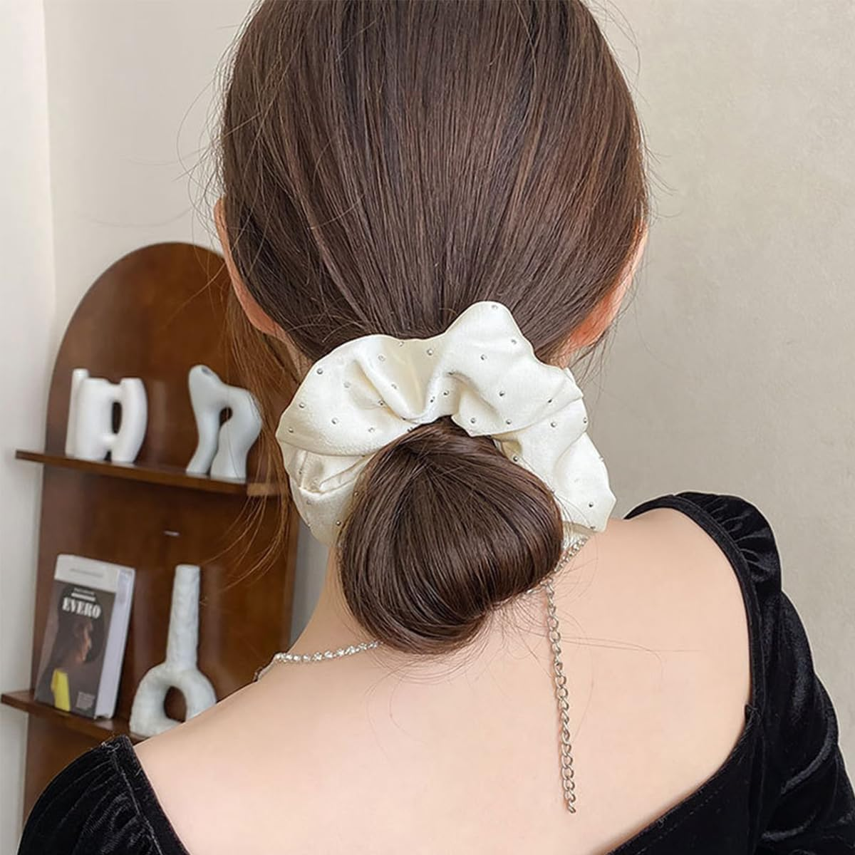 Pack of 6 Hair Bobbles Scrunchies for Women French Hair Accessories Retro Satin Elastic Thick Bands Hair Clip Hair Ties image number 1