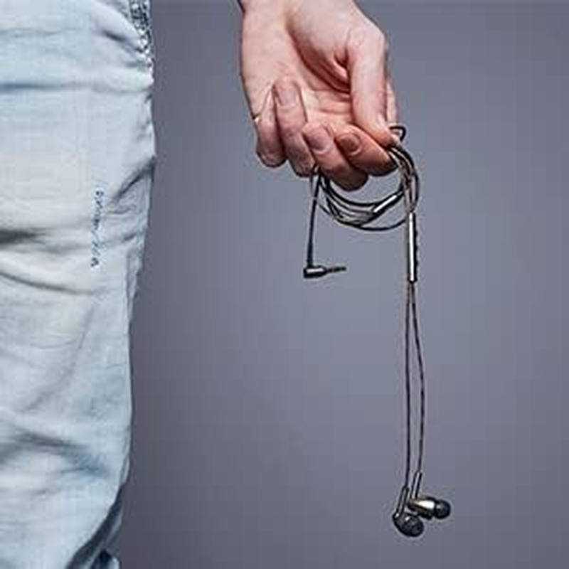 1MORE Quad Driver In-Ear Earphones，Hi-Res Earphones with Microphone，3.5 Mm Wired Headphones with Mic，In-Line Remote，Warm Bass, Clear Sound, High Fidelity for Smartphones/Pc/Tablet image number 5