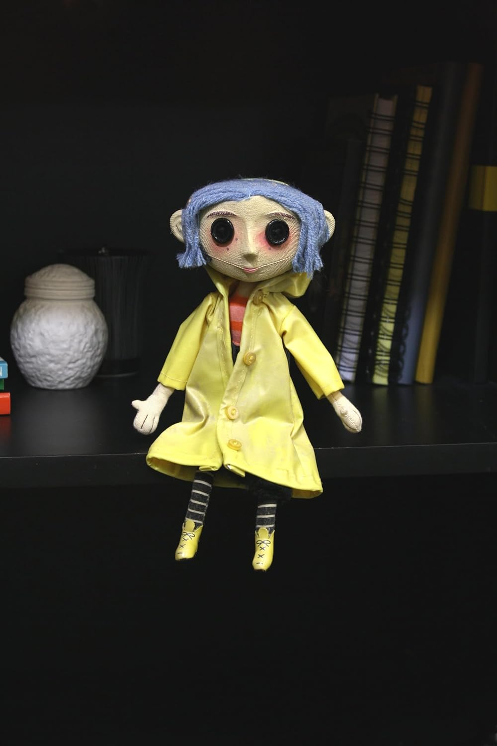 Coraline Doll - 10" Figurine - Coraline - NECA Collectibles image number 3