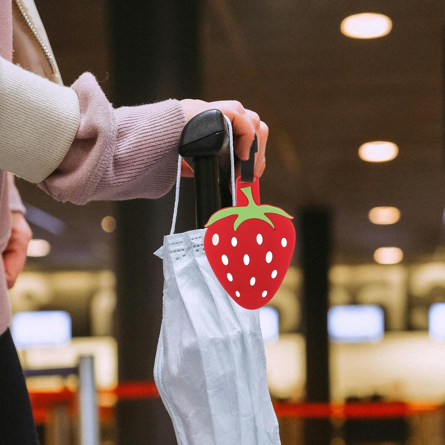 MOBUTOFU Strawberry Luggage Tag Travel Suitcase Label with Reusable Hanging Strap for Checked Baggage Carry Suitcase Bag Identifier image number 1