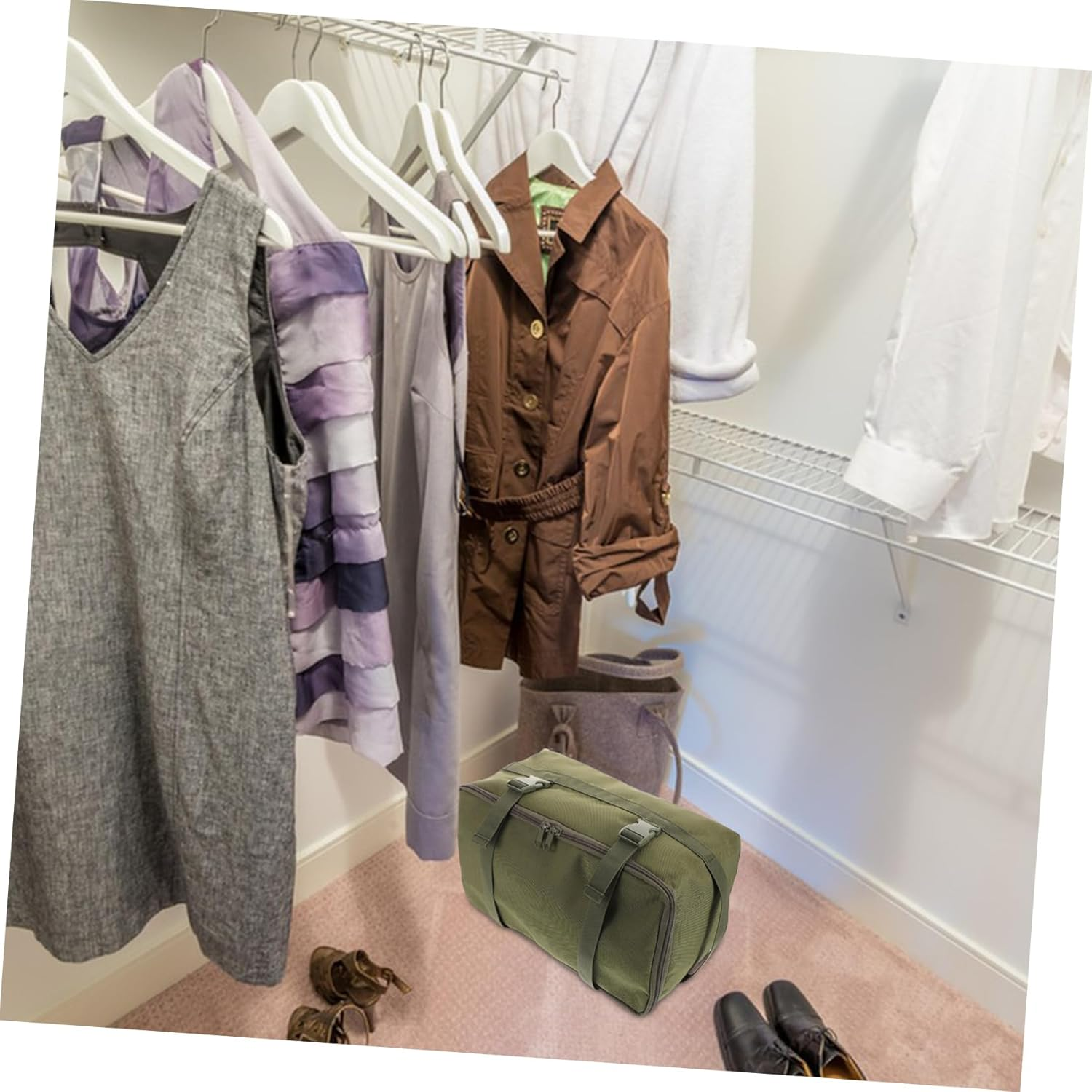 CTIRCHIU Large Capacity Lightweight Beach Bag Detachable Compartments for Travel Camping and Outdoor Adventures Versatile Storage for Organizing Toiletries and Jewelry image number 2