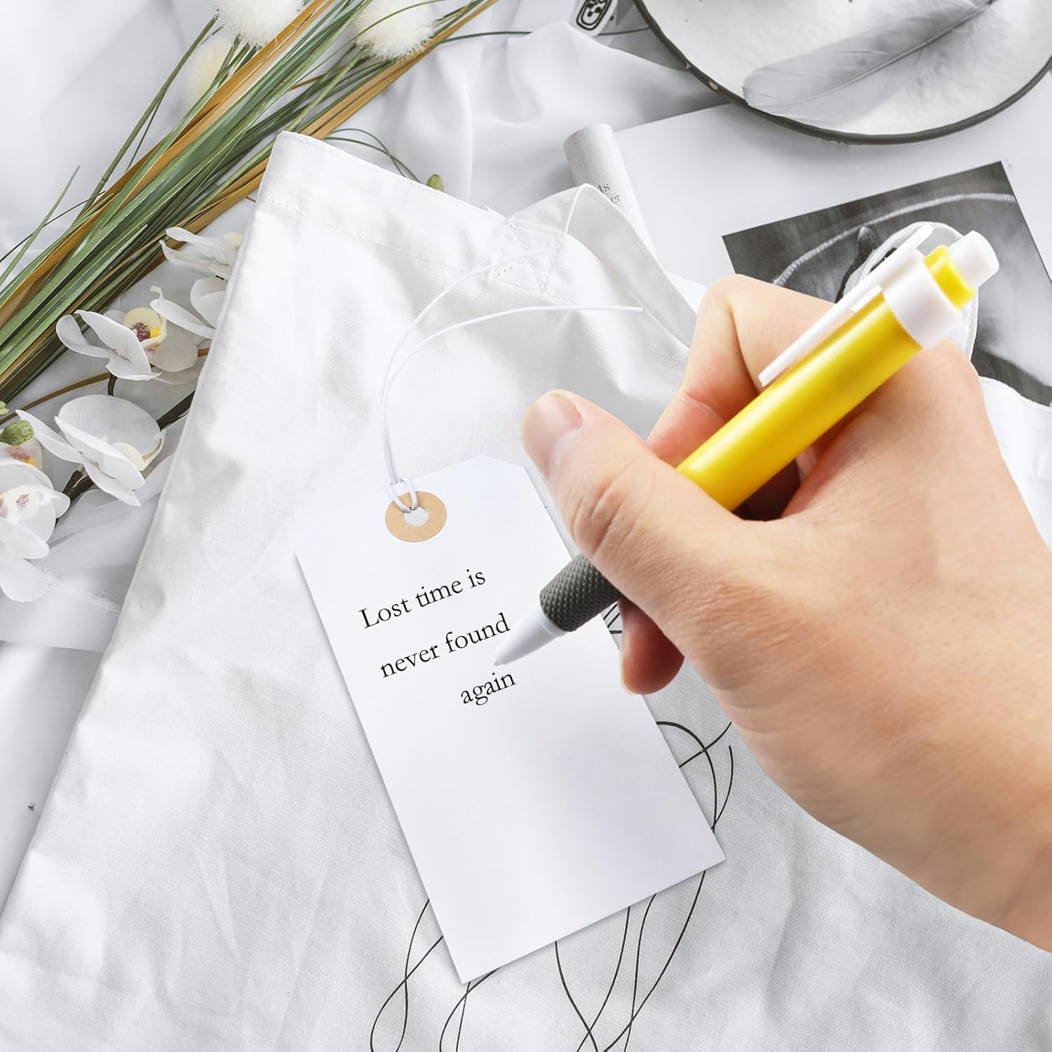 Ztowoto 100 Pcs Gift Tags ，Writable Blank Price Tags with String，12 * 6Cm Gift Tags with String Attached,Price Tag Price Labels for Product Jewelry Clothing Tags Pricing Gift Yard(2 Colour) image number 5