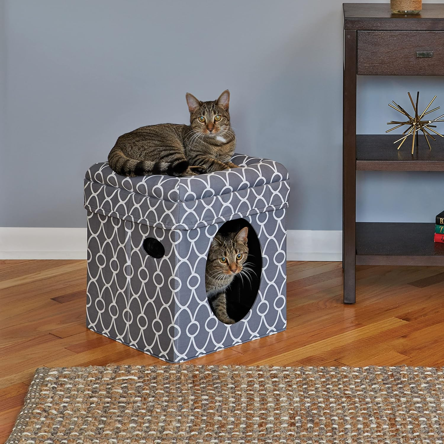 Cat Cube Cozy Cat House/Cat Condo in Fashionable Gray Geo Print 15.5L X 15.5W X 16.5H Inches image number 6