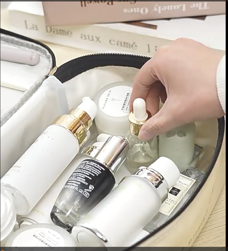 Travel Cosmetics Bag Waterproof Large Capacity - Makeup Toiletry Organiser with Double Zipper, Portable Washable Cosmetic Case for Women Men, Fashion Travel Accessories Storage Pouch (Cream) image number 4