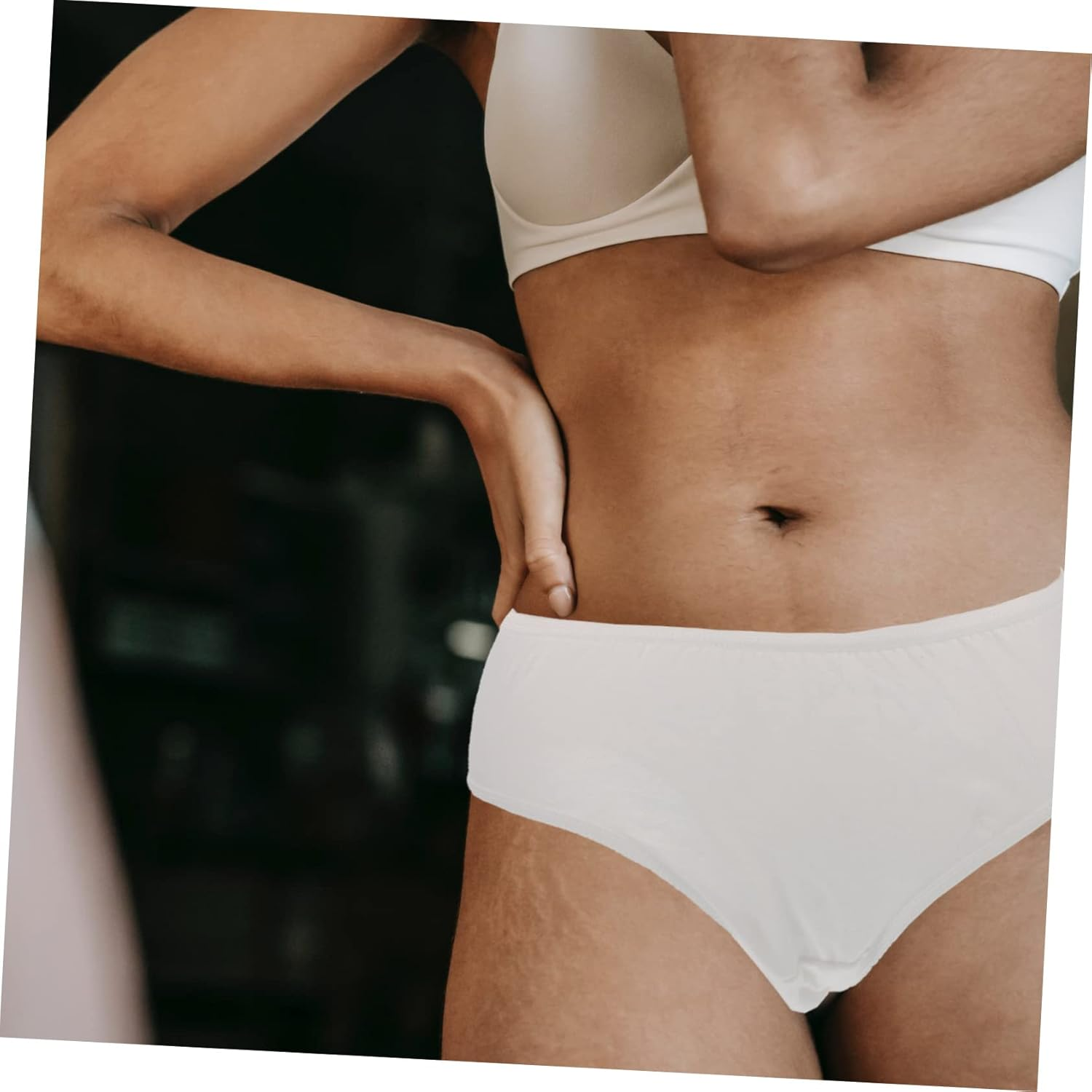 Disposable Maternity Panties Pure Cotton Breathable Postpartum Underwear Women Flexible Moisture-Absorbing Pants White XXL 4Pcs for Recovery image number 2