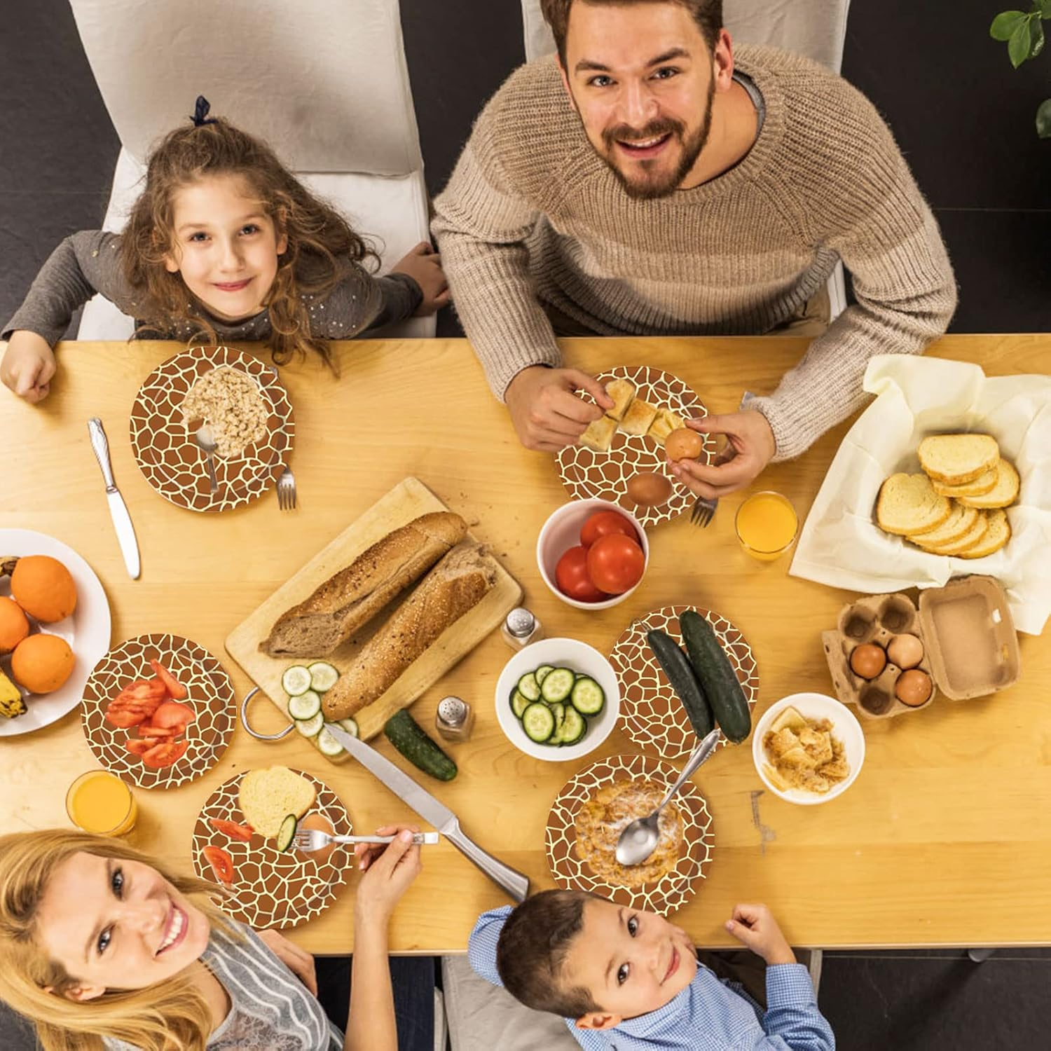 50PCS Giraffe Print Plates 9 Inch - Jungle Safari Party Supplies, Animal Print Food Trays for Birthday, Baby Shower, Jungle Party Decorations