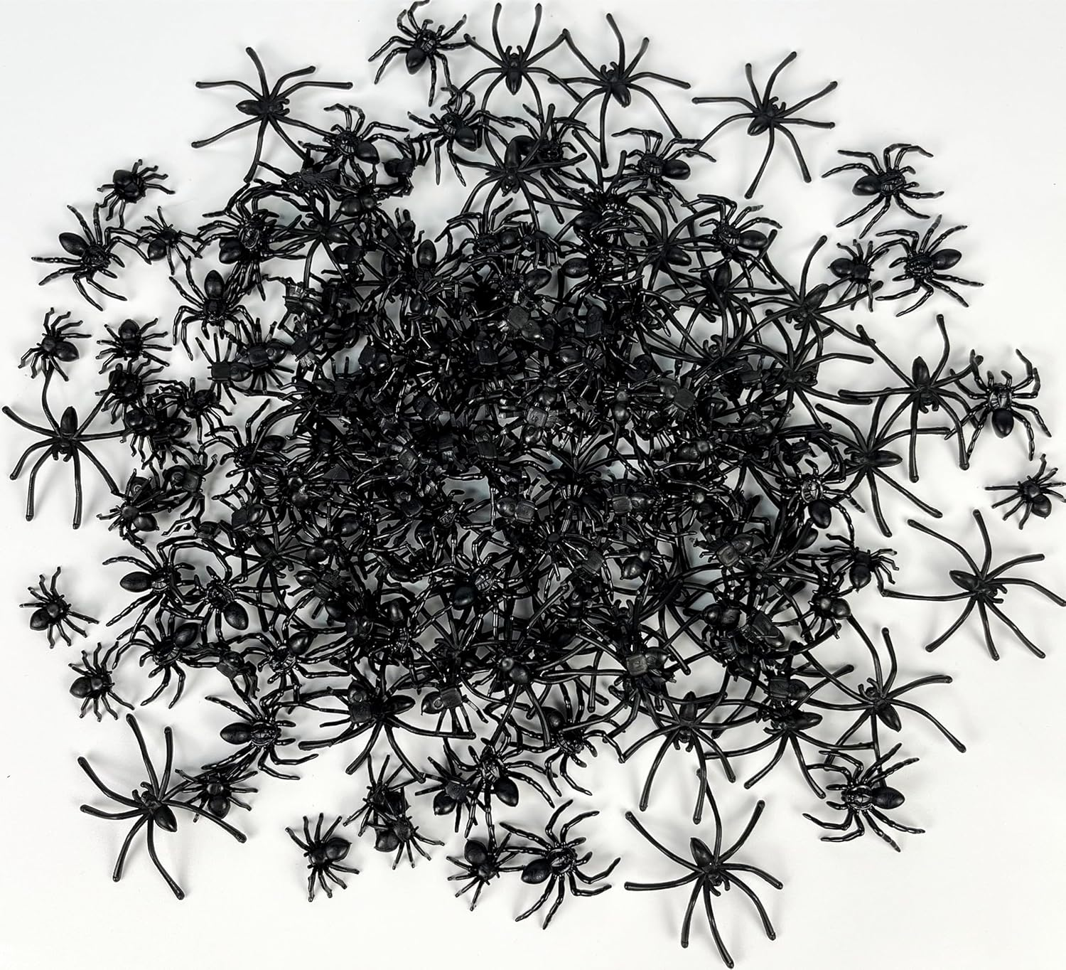 VOVEA 120PCS Realistic Halloween Plastic Spiders Fake Black Scary Spiders Prank Props for Halloween Party Decorations image number 3