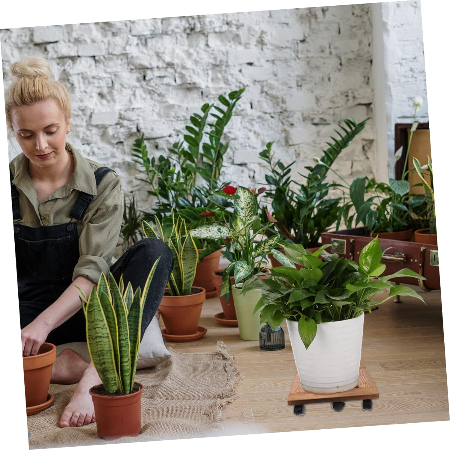 Movable Flowerpot Base Tray with Lockable Wheels, 35X35Cm Thickened Solid Wood Planter Pallet for Indoor Outdoor Garden, Heavy-Duty Plant Pot Holder with 6 Reinforced Swivel image number 4