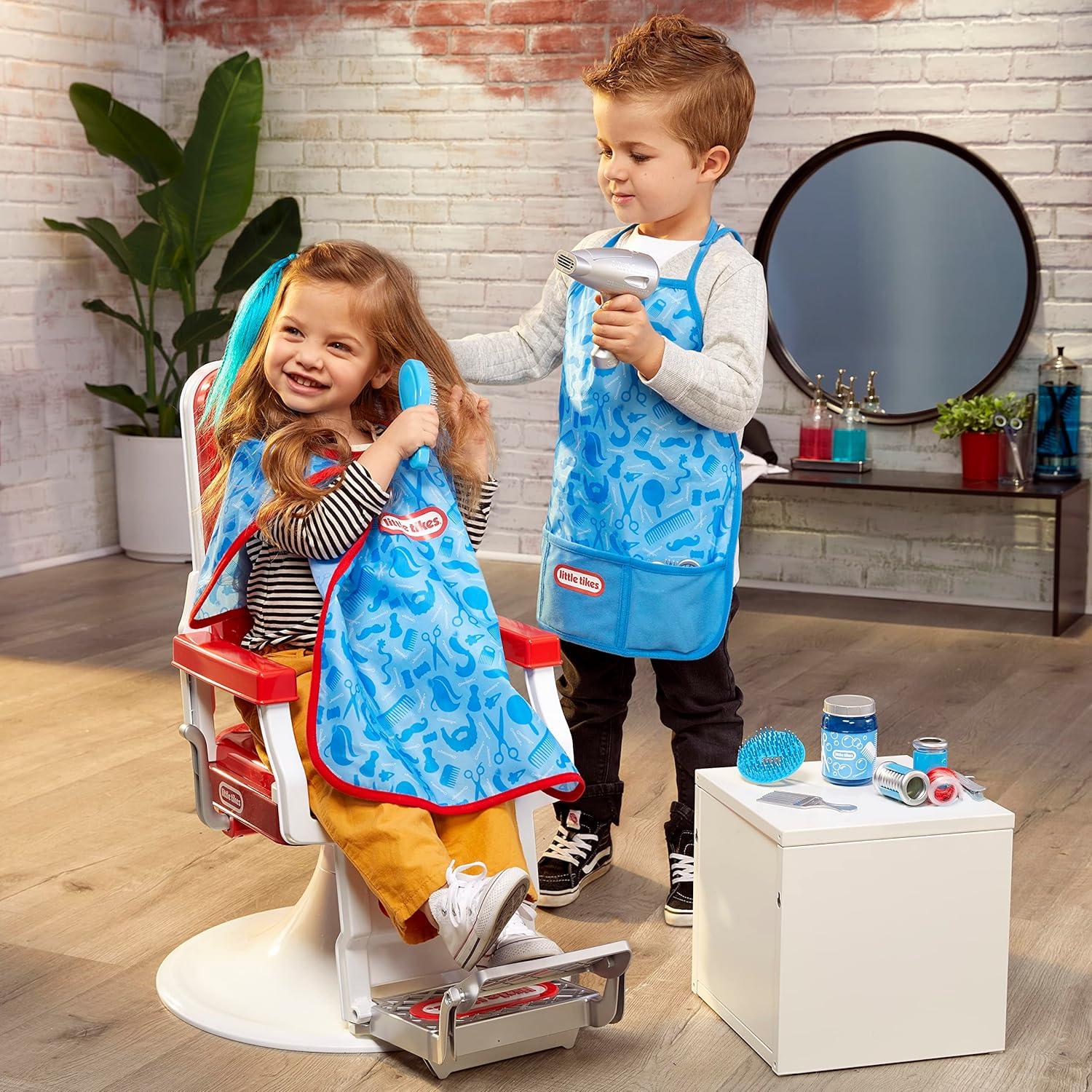 Little Tikes Style Station image number 5