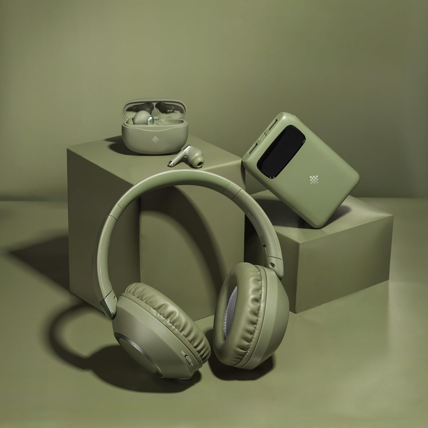 Intempo Aria Noise Cancelling Headphones - Wireless Bluetooth Over-Ear Headphones, up to 50 Hours Playback Time, Active Noise Cancelling, Foldable Design, Type-C Charging Cable Included, Green image number 2