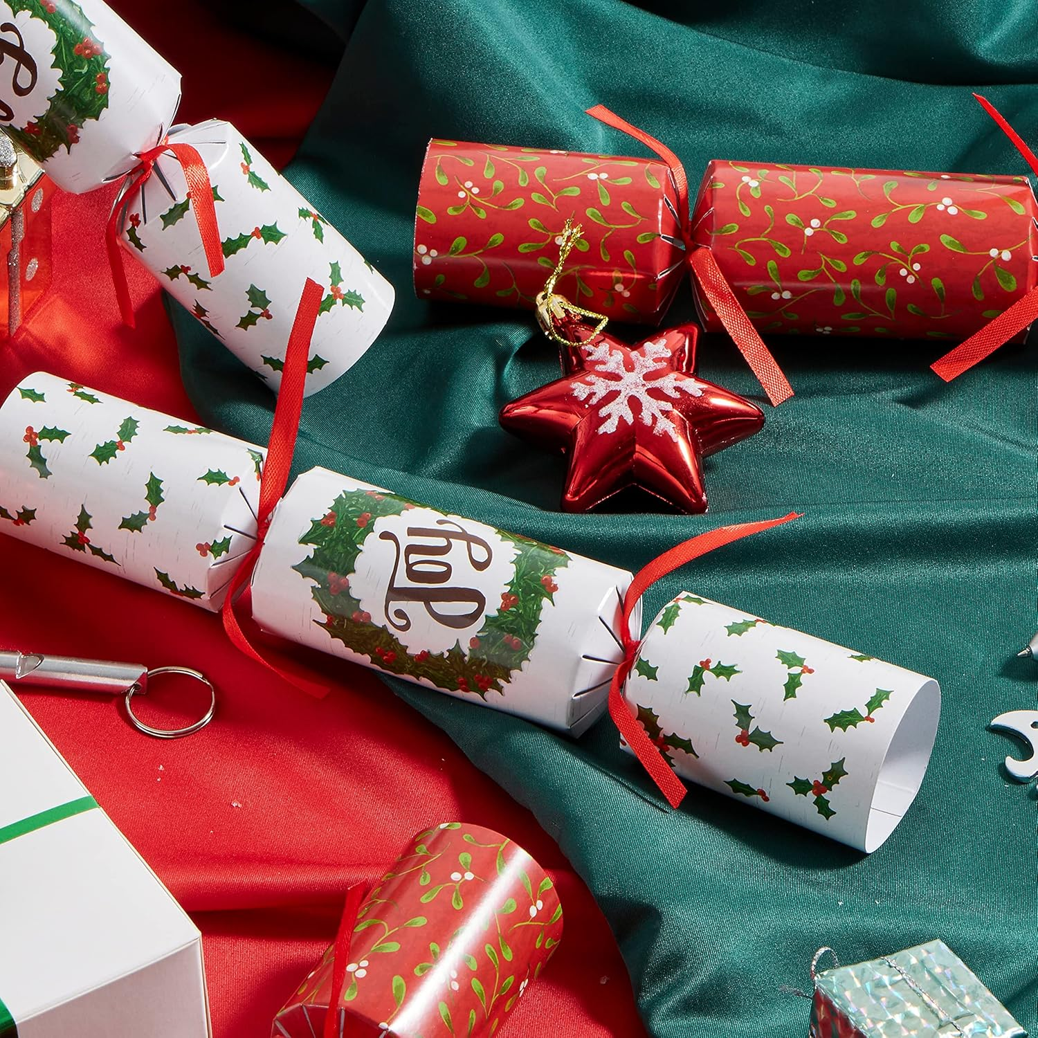 JOYIN 10 Pack 10&rdquo; Christmas Party Favor Non-Snap with Classic Design, with Party Hat, Joke & Little Gift Inside, for Xmas Gift, Christmas Seasonal Holiday Dinner Traditions image number 4