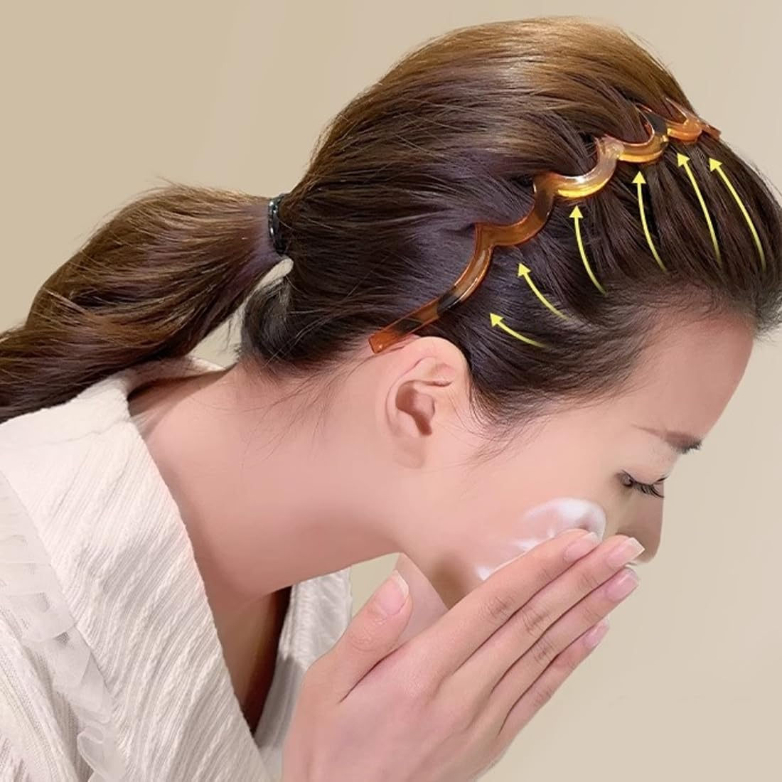 OUDQFCJ Pack of 4 Shark Teeth Hair Comb Hairband Ripple Plastic Headband Makeup Hair Band Sport Fitness Women and Girls Daily image number 1