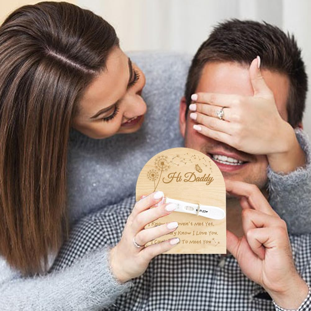 FREEBLOSS Wooden Pregnancy Announcement Sign Pregnancy Announcement for Dad Baby Reveal Ideas for Husband Hi Daddy Baby Keepsake Wooden Sign for New Dad, Dandelion image number 3