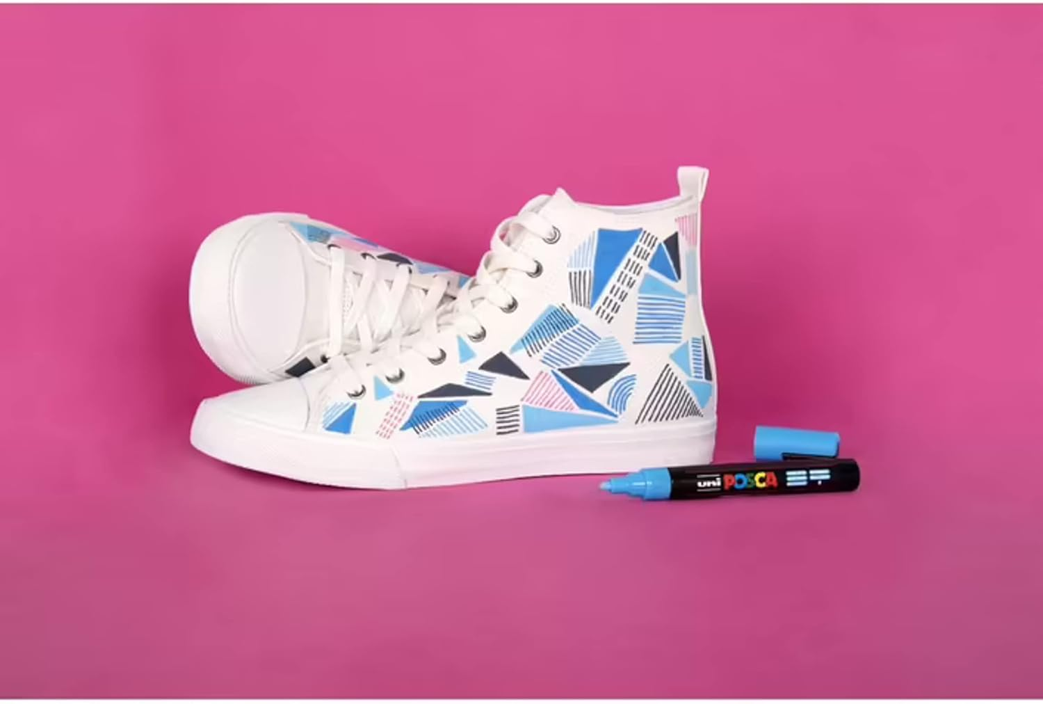 Posca PC5M 2.5Mm Medium Bullet Tip Marker, Black/White (4 Piece Set)