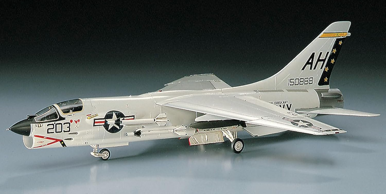 HASEGAWA 00339 1/72 F-8E Crusader image number 5