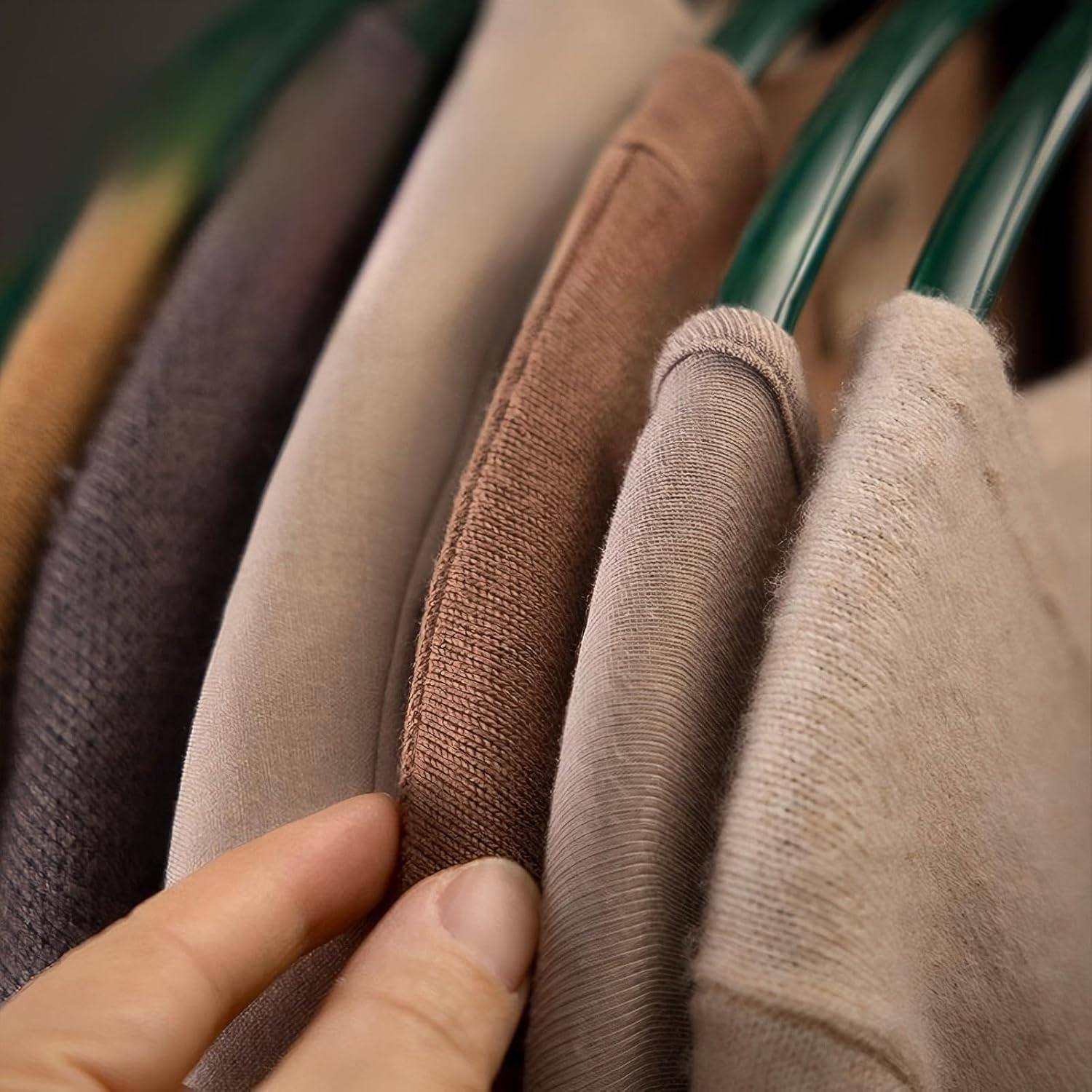 Tongke Clothes Hangers Set 10 Pack, No Bump Rounded Coat Hanger, Metal with Soft Non-Slip PVC Coating, Curved Design, (10, Green) - 10, Yellow image number 5