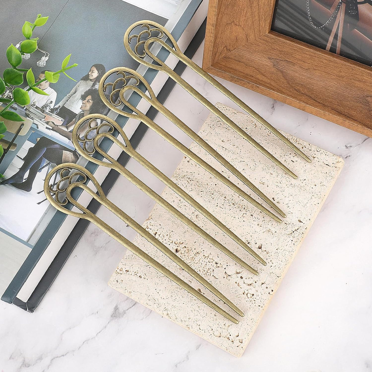 Giantree 4 Pcs Metal U Shaped Hairpin, French Pins Vintage Hair Sticks Hair Fork Pins Hair Accessory for Women and Girls Hairstyles image number 4