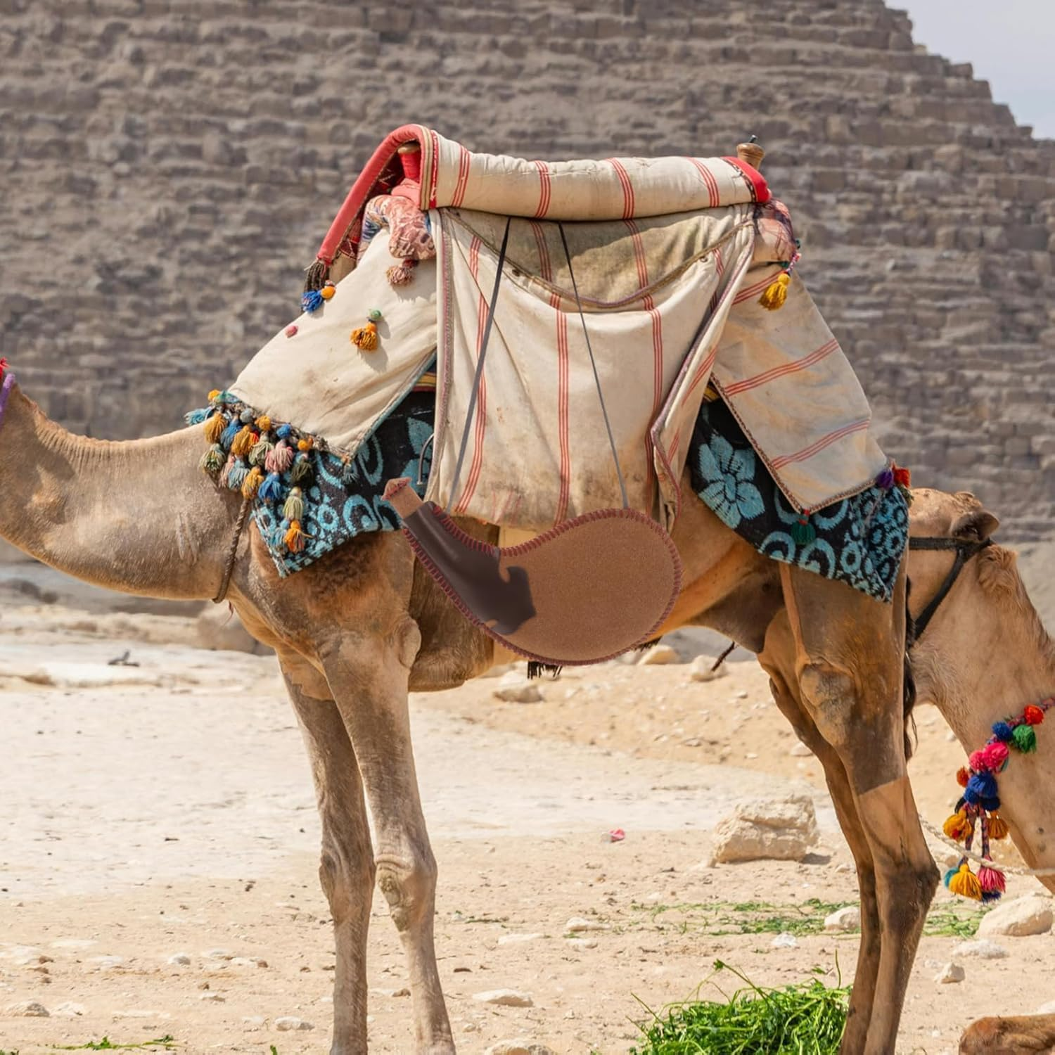 THJOPOKEEL Portable Retro Leather Hip Flask Handmade Boat Wine Bag Traditional Crafts Water Whisky Alcohol Bottle Outdoor Drinkware(450Ml) image number 1