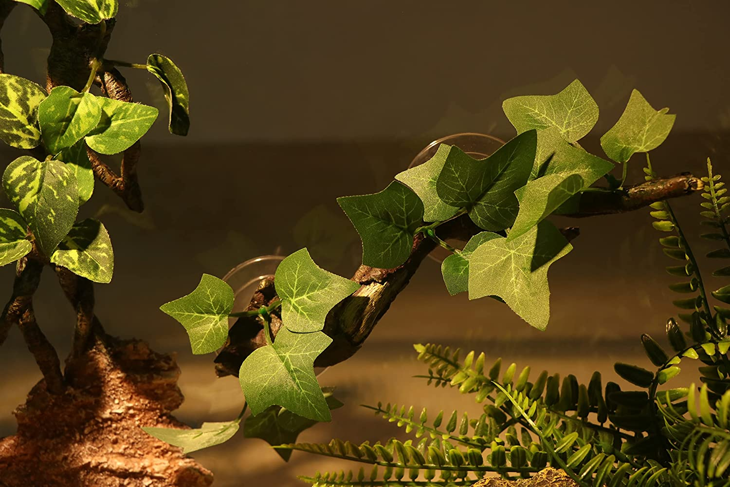 AQUA KT Reptile Corner Branch Terrarium Plant Decoration with Suction Cup for Amphibian Lizard Snake Climbing - Green image number 7