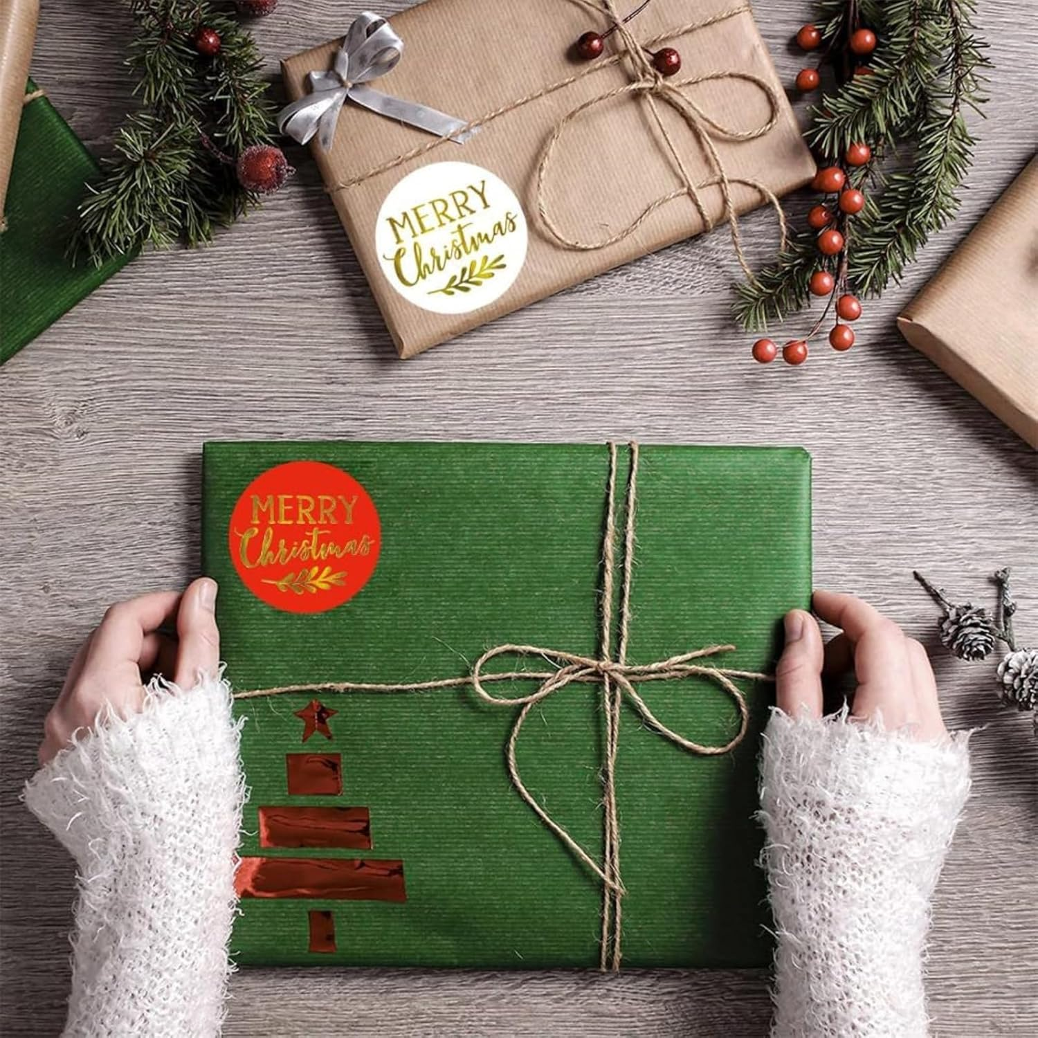 1 Roll Gold Foil Merry Christmas Stickers, Red, Green & White Envelope Seal Labels for Gift Wrapping, Holiday Cards, and Party Decorations image number 5