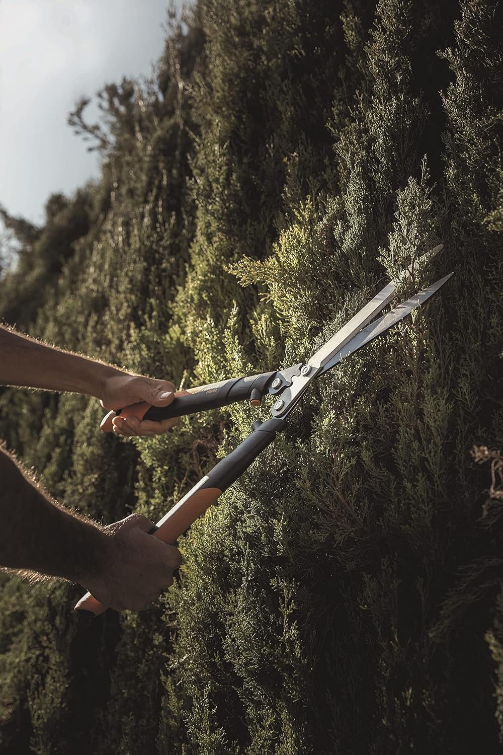 Fiskars Powergear X Hedge Shear HSX92, Non-Stick Coating, Steel Blades, Length: 63 Cm, Black/Orange, 1023631 image number 4