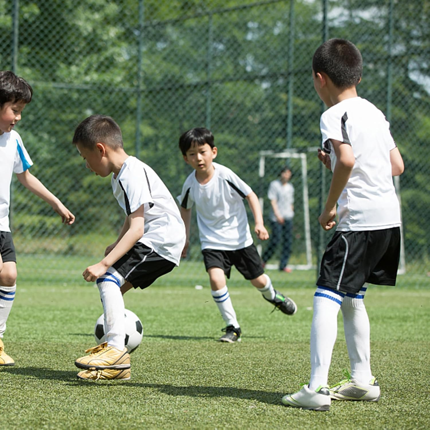 Rstigiker 3 Pairs Football Socks Kids 3 Colors Boys Sports Socks Football Socks Anti-Slip Towel Bottom Socks Long Breathable Soccer Sock for Daily Running Training for Children Aged 5-12 (Style B)