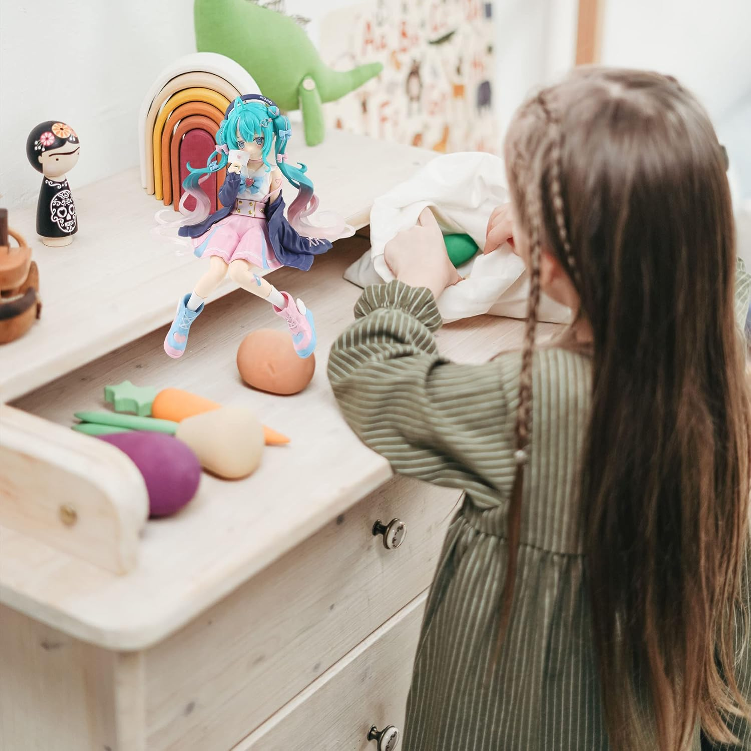 Niumowang Hatsune Miku Figure, Anime Figurine, Blue, Desktop Ornaments, Cake Decoration, Anime Model Statue, Home Decoration for Girls Gift image number 4