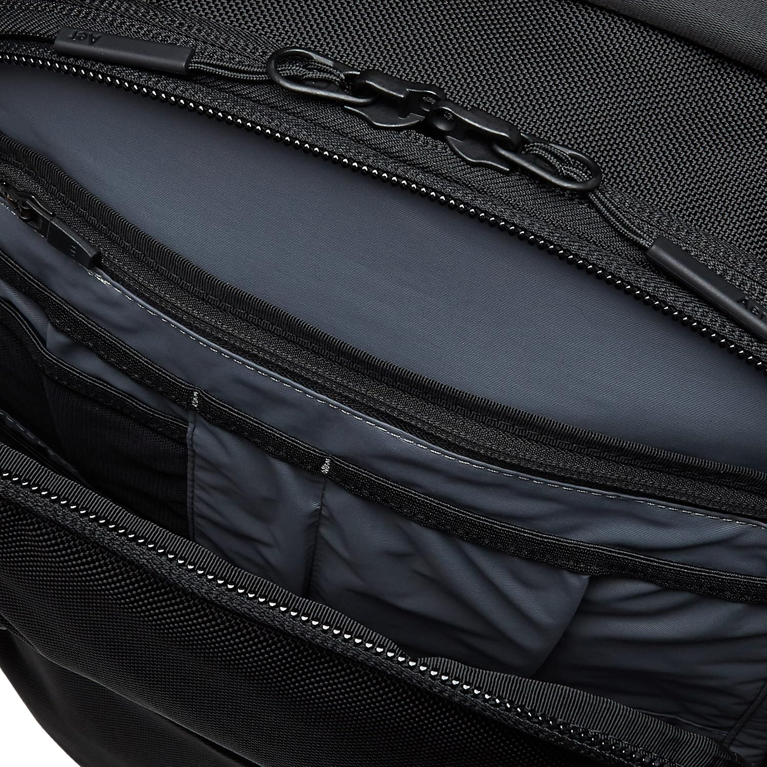 Air Backpack Travel Pack 3 Small - Black image number 3