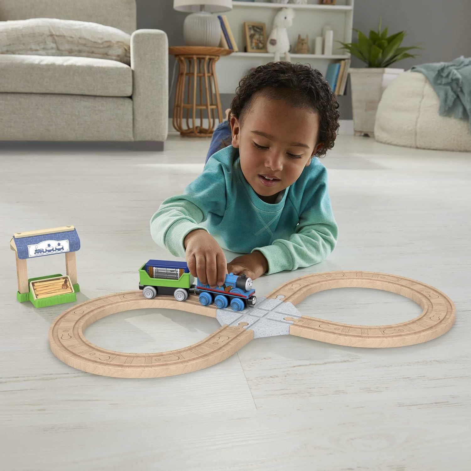 Fisher-Price Thomas & Friends Wooden Railway, Figure 8 Track Set, Toy Train Set Made from Sustainably Sourced Wood for Kids image number 3