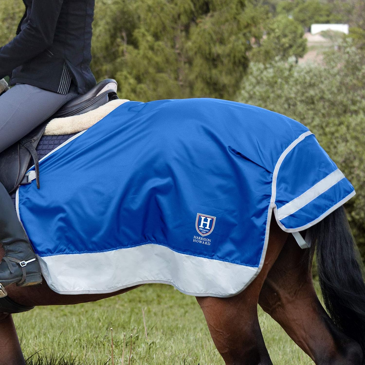 Harrison Howard Focalmax Quarter Horse Exercise Sheet Horse Competition Rug Hi-Vis Reflective Superb Night Safety with Tail Flap image number 1