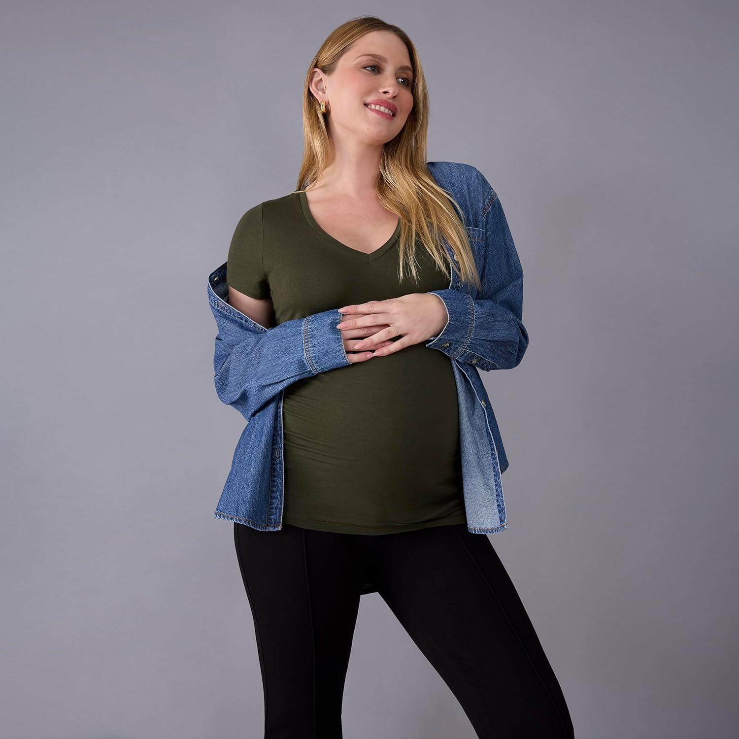 Motherhood Maternity Womens Secret Fit over the Belly Ponte Flare Pregnancy Pant image number 4