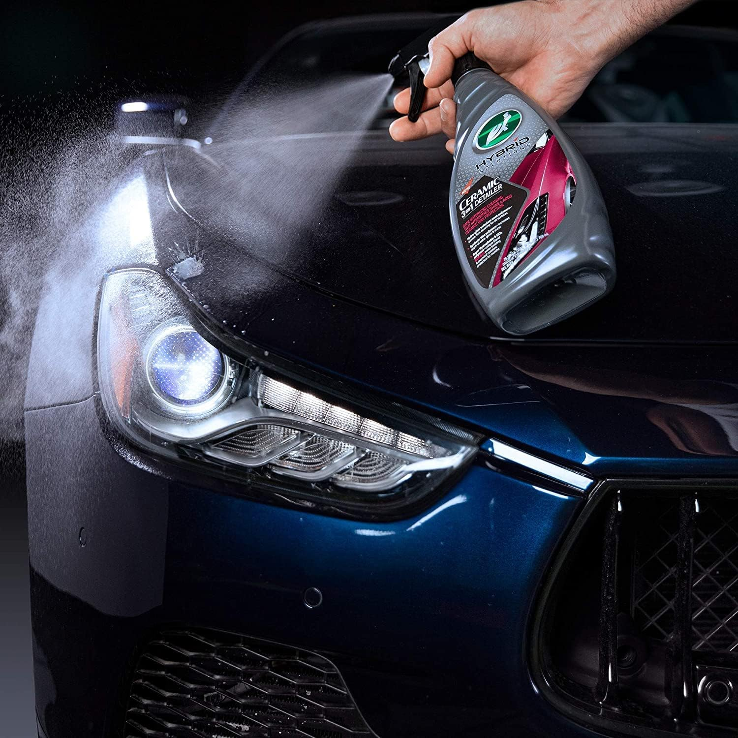 Turtle Wax 53413 Hybrid Solutions Ceramic 3-In-1 Detailer, Waterless Wash and Ceramic Wax Detailing Spray, Cleans, Shines & Protects Car Paint, Glass and Wheels, Repels Water and Dirt, 32 Oz. image number 5