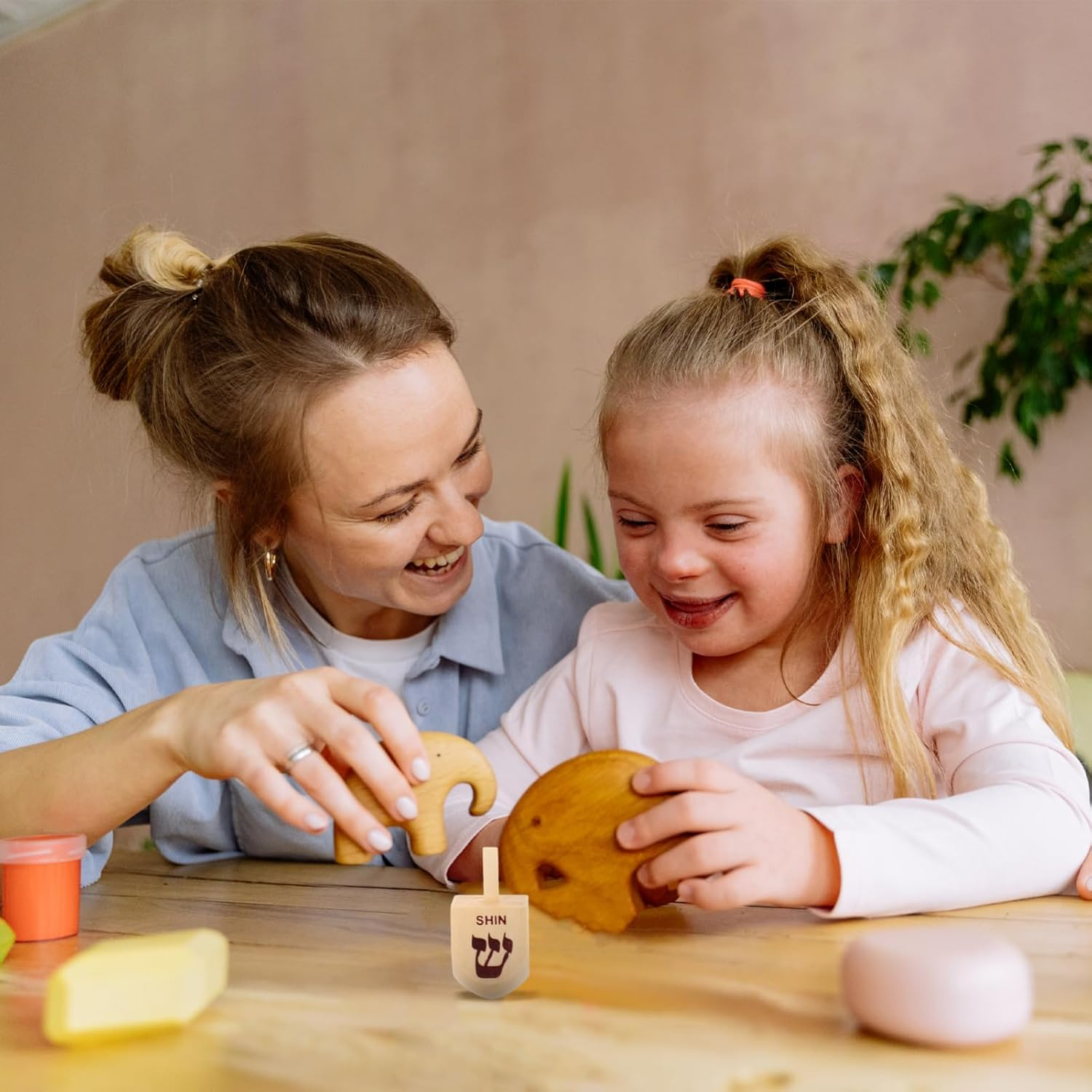 Vaguelly 10Pcs Wooden Dreidel Set Tops for Boy Girl Hanukkah Party Supplies Miniature Educational Toys for Fun Engaging Holiday Celebrations image number 1