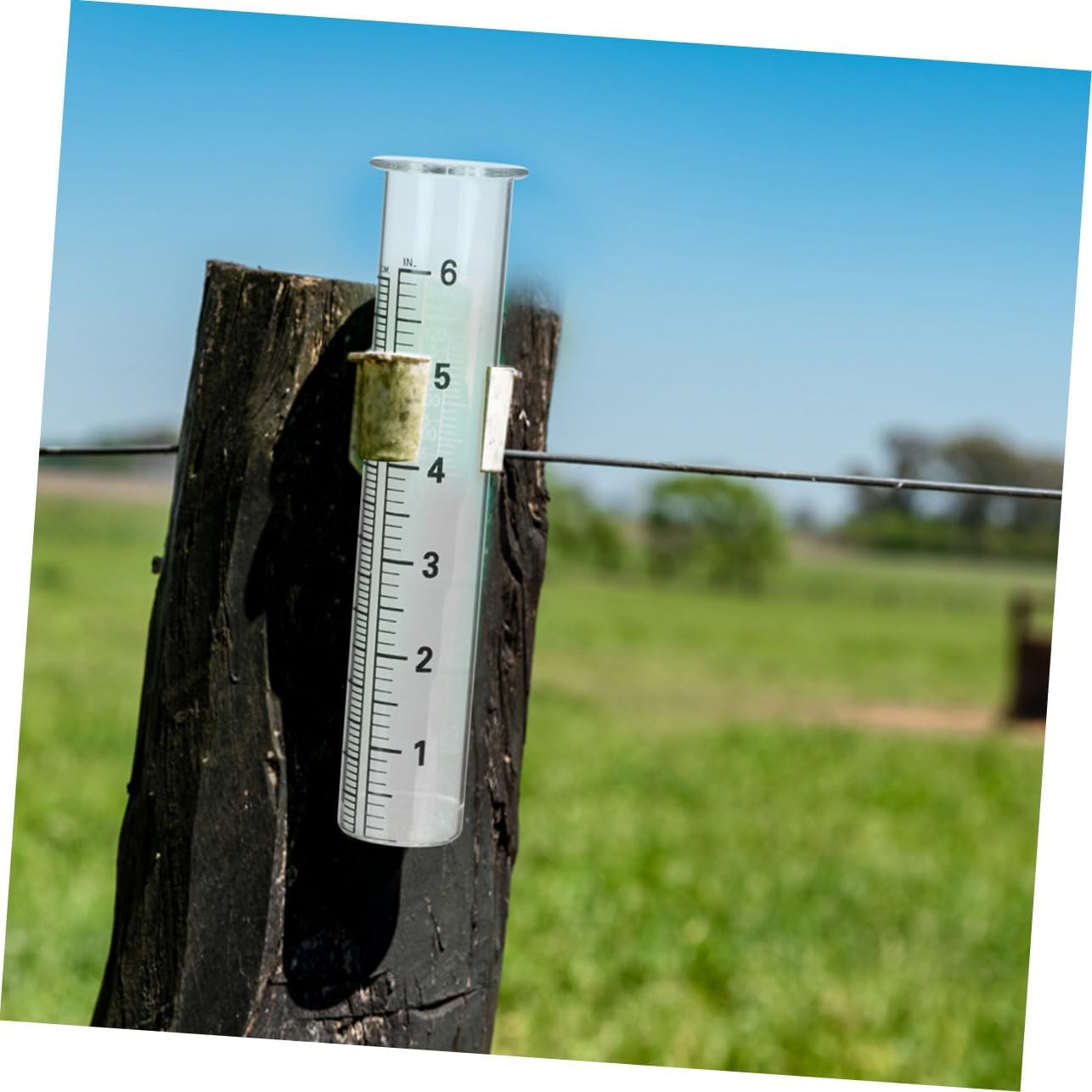 UPKOCH 4Pcs Glass Rain Gauge Tubes with Clear Scale Outdoor Rainfall Measuring Cylinders for Garden Patio Lawn Accurate Water Measurement image number 3