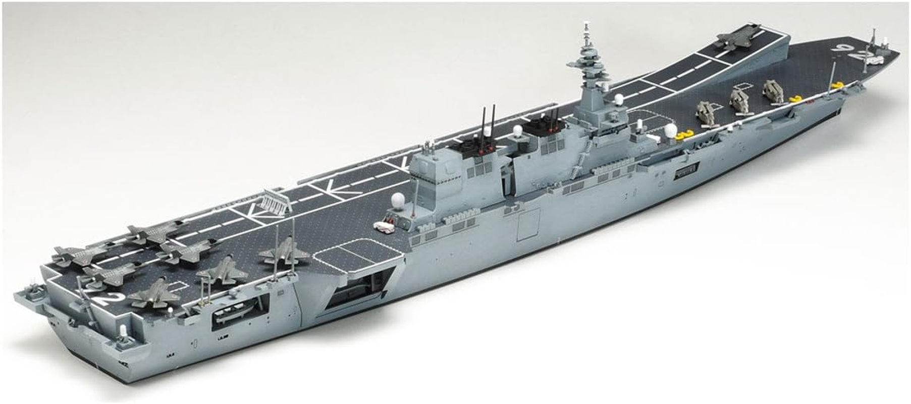 Tamiya 1 700 Aircraft Carrier DDV192 Ibuki image number 2