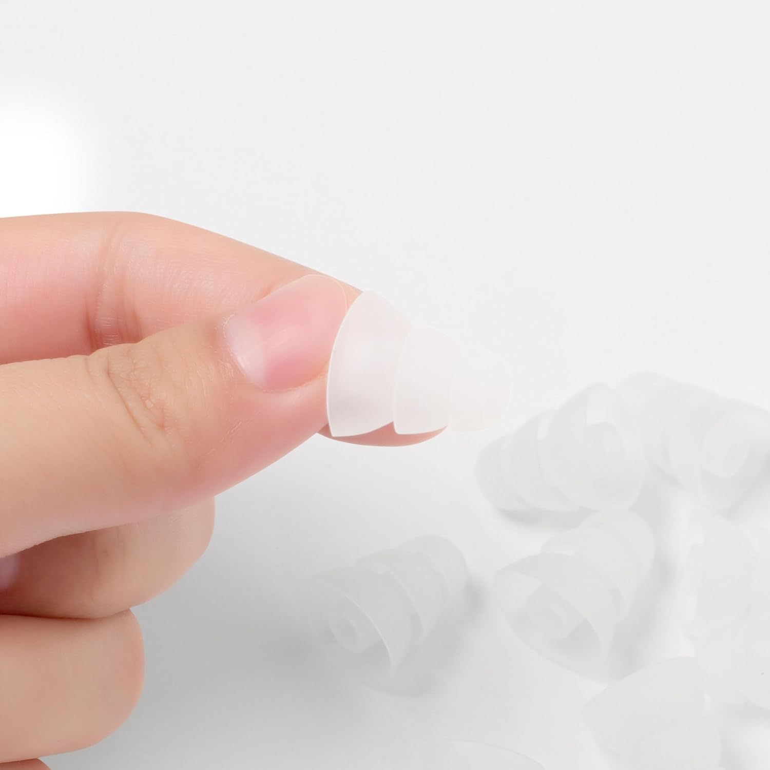 Uxcell 10Pcs Replacement Earbuds Tips, Soft Silicone Earpads with Three Flanges Noise Reduce Eartips,Ear Cushion Earpads with 5Mm Connector Hole Fit Most In-Ear Headphones Earphone, Clear image number 1