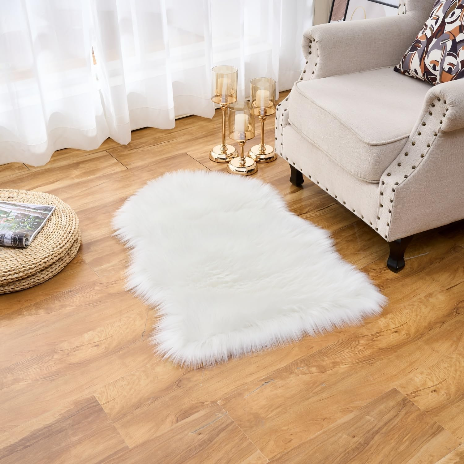 Easyjoy Faux Fur Soft Fluffy Single Sheepskin Style Rug Chair Cover Seat Pad Shaggy Area Rugs for Bedroom Sofa Floor (2 X 3 Ft Sheepskin, White) image number 2