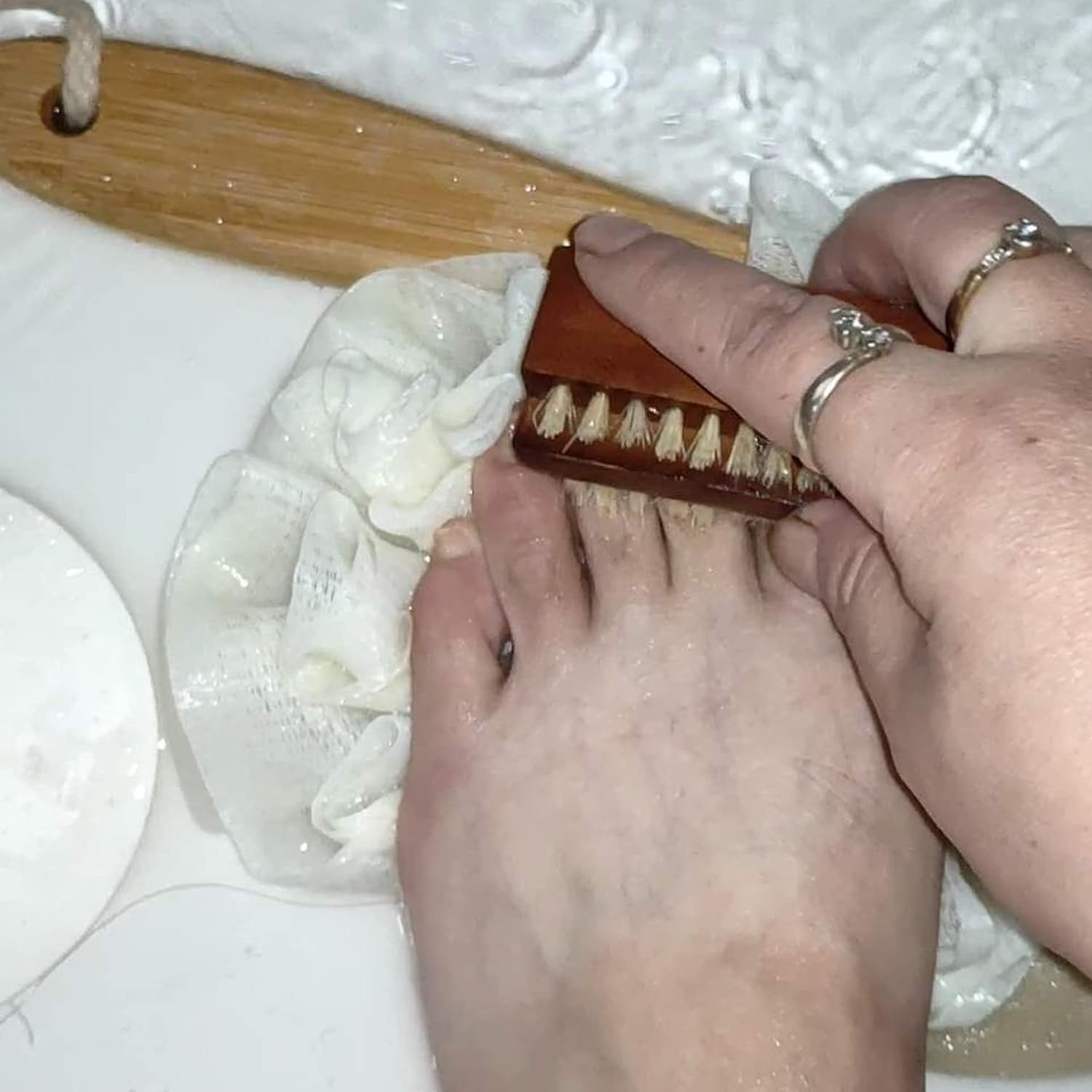 Coralpearl Wooden Nail Brush Cleaner Rosewood Two Sided in Natural 100% Boar Bristle for Cleaning Hand Finger Foot Toe, Fingernail Toenail Scrub Brush for Men Women Kids Manicure Pedicure Care (4) - 2 image number 3