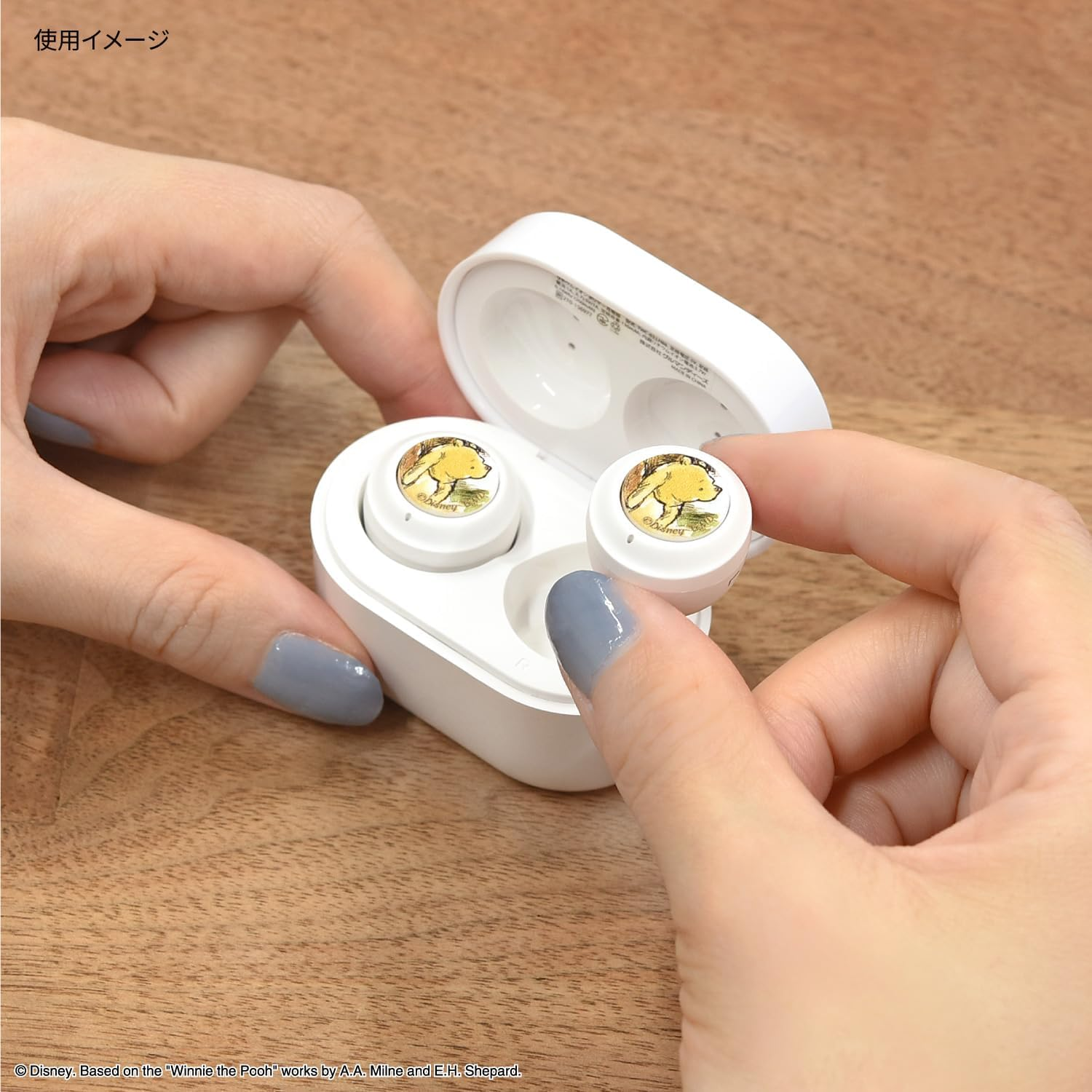 Gourmandies Disney Characters Fully Wireless Stereo Earphones, Honey DNG-120A image number 1