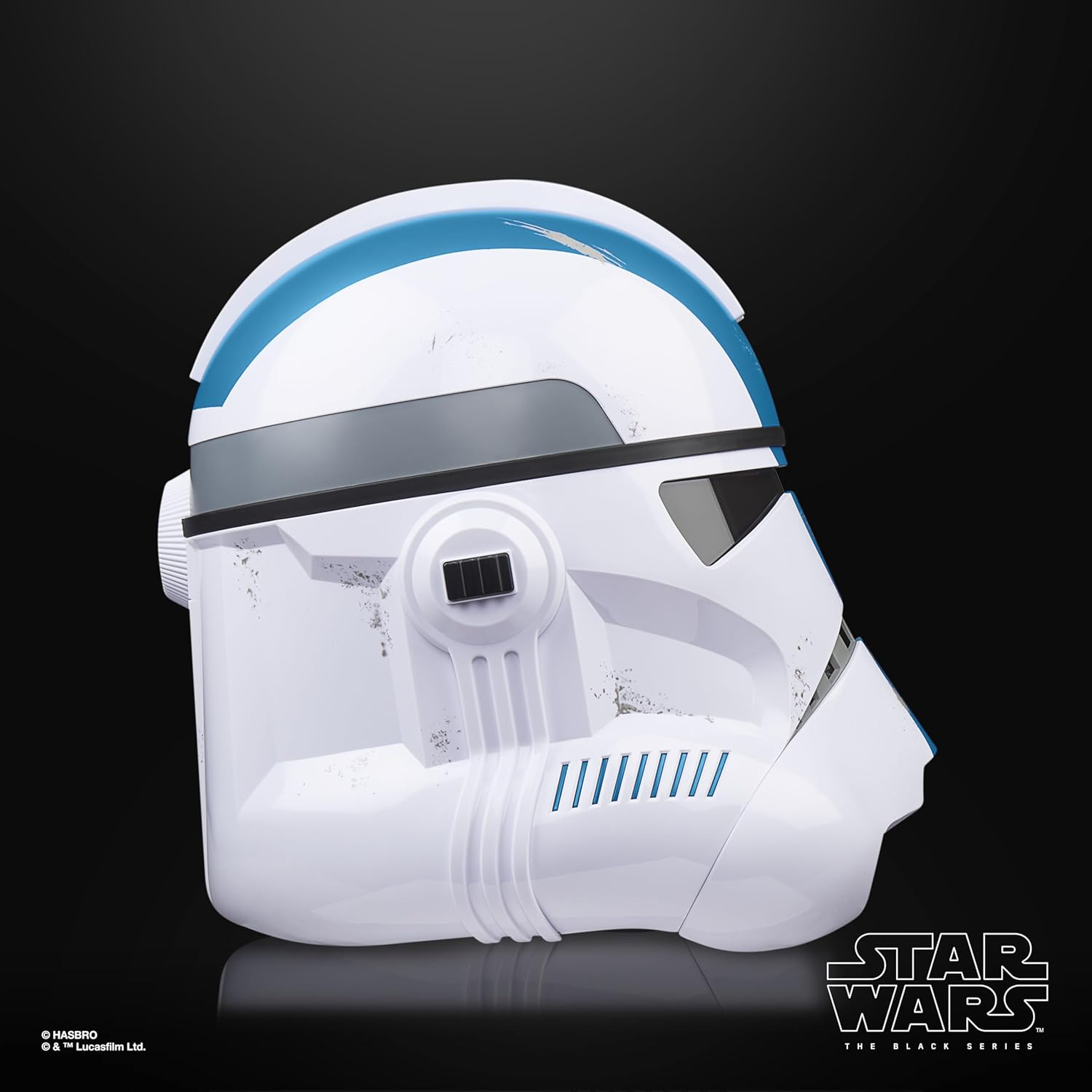 Star Wars the Black Series Clone Trooper (501St Legion) Premium Electronic Helmet, Roleplay Item for Ages 14 and Up image number 4