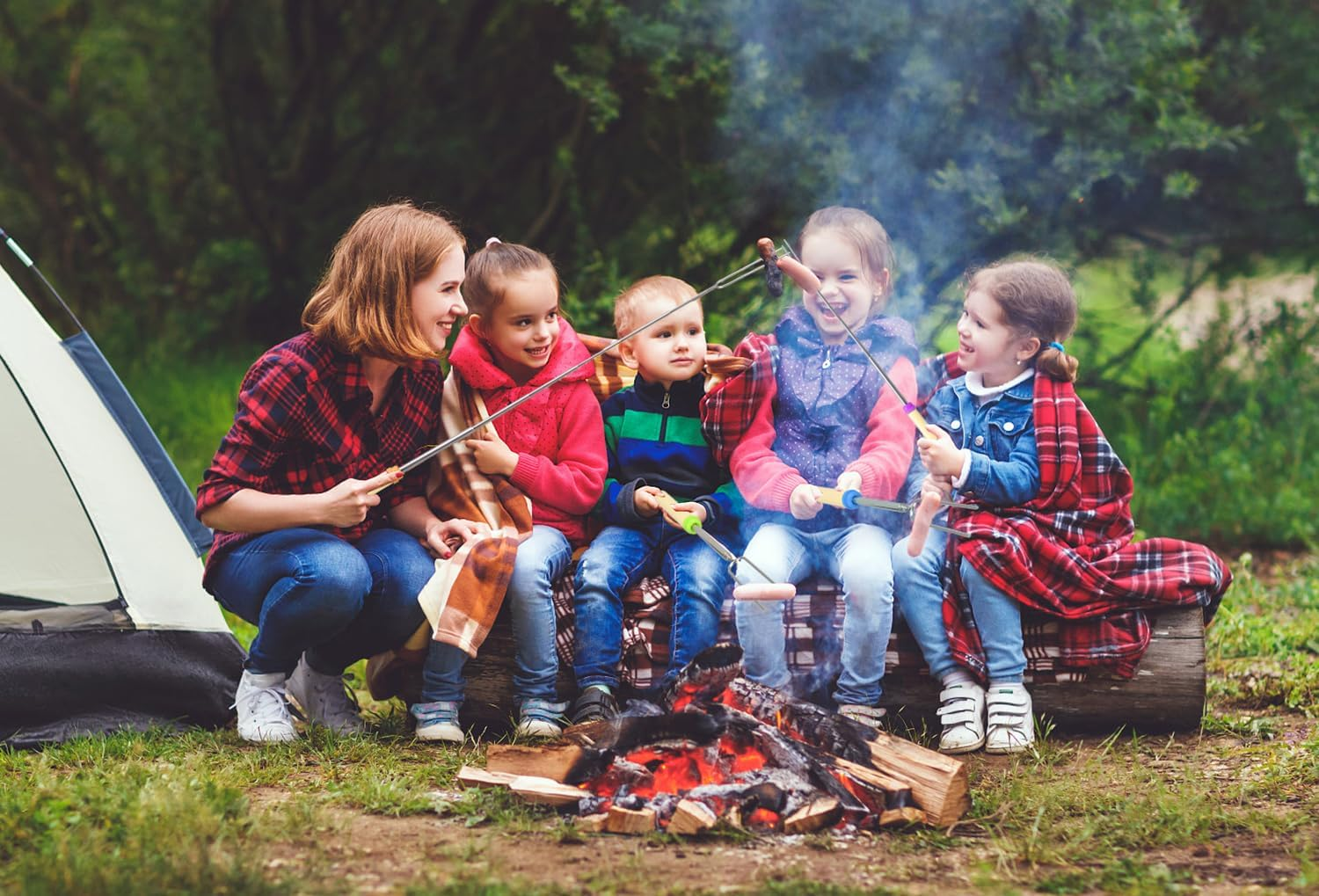 8 Pack Marshmallow Roasting Sticks Set, Extendable 32In Long Metal Barbecue Skewers with Wooden Handle, for Marshmallow, Hot Dogs, Camping, BBQ, Grill(8 Pack) image number 4