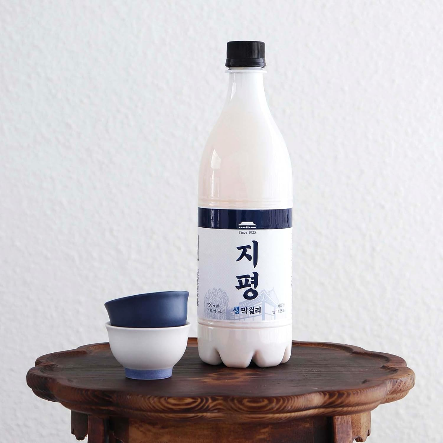 Jipyeong Fresh Rice Wine Makgeolli (ABV 5.6%) 750Ml image number 1