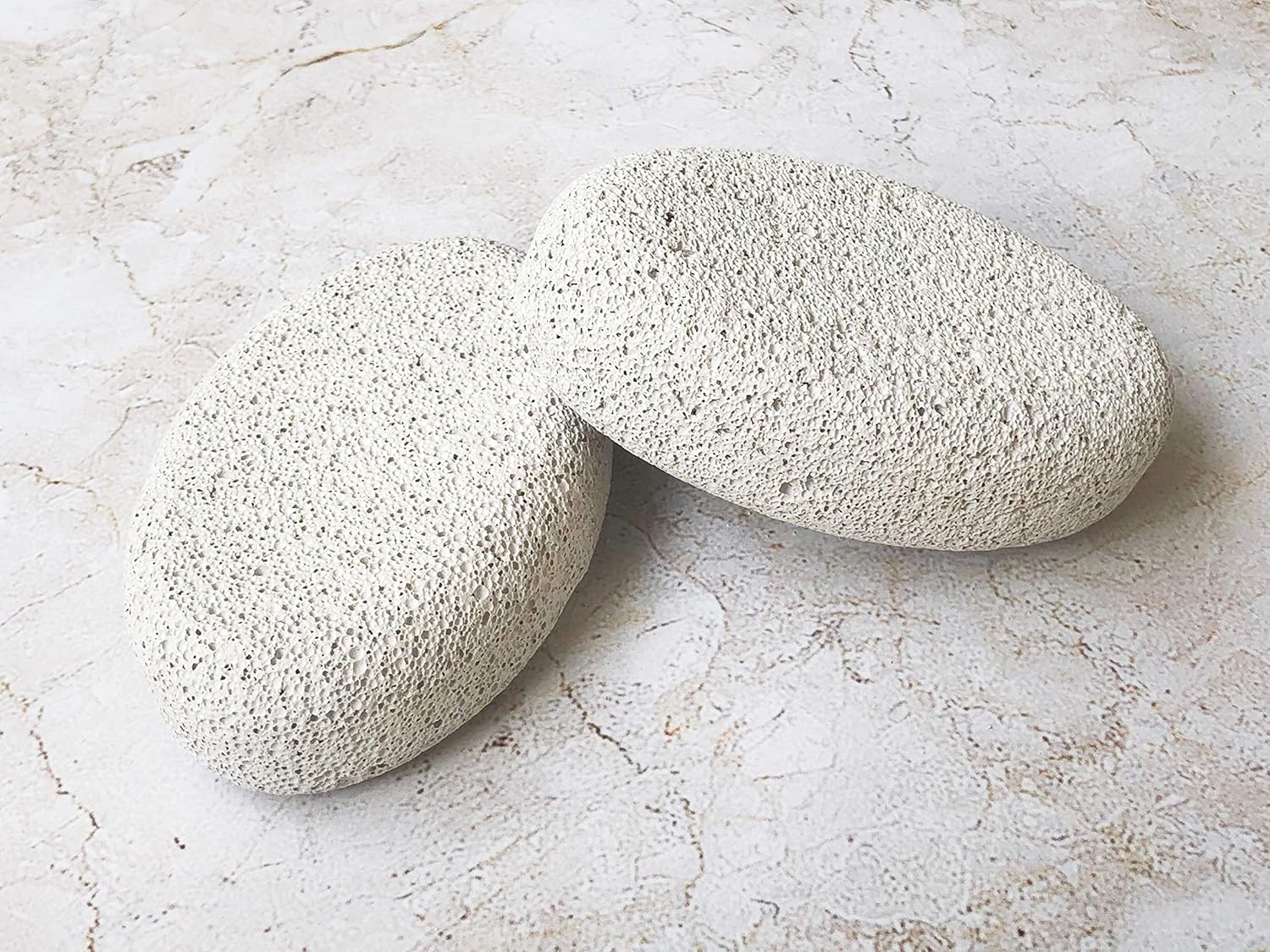 2 Pieces Natural Pumice Stone for Feet Foot Care Hands Body Pedicure Pedicure Exfoliating Tools for Dead and Hard Skin image number 1