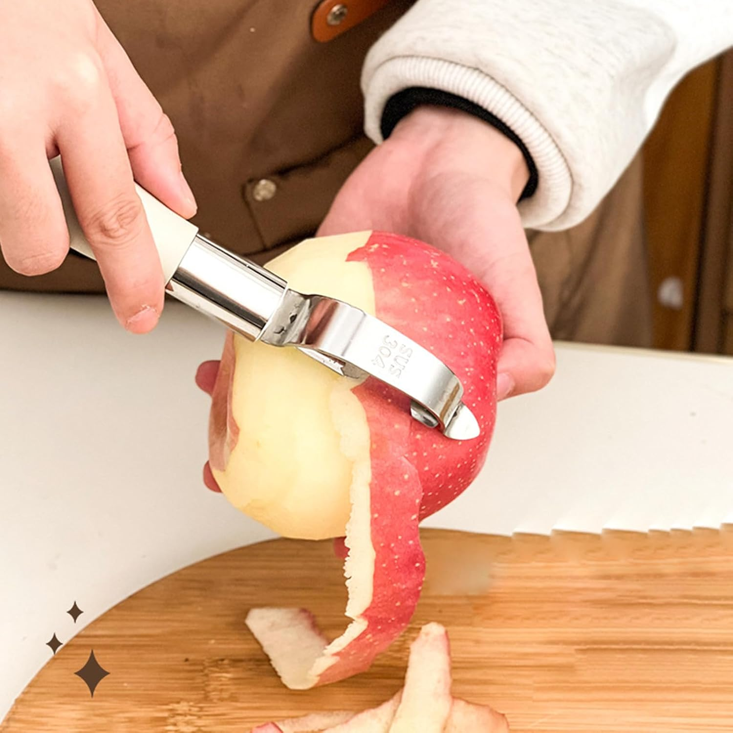 Vegetable Peeler | Carrot Peeler Stainless Steel,Rust Resistant Slicer Grater with Ergonomic Non-Slip Handle, Kitchen Gadgets Dishwasher Safe for Fruit Veggie image number 3