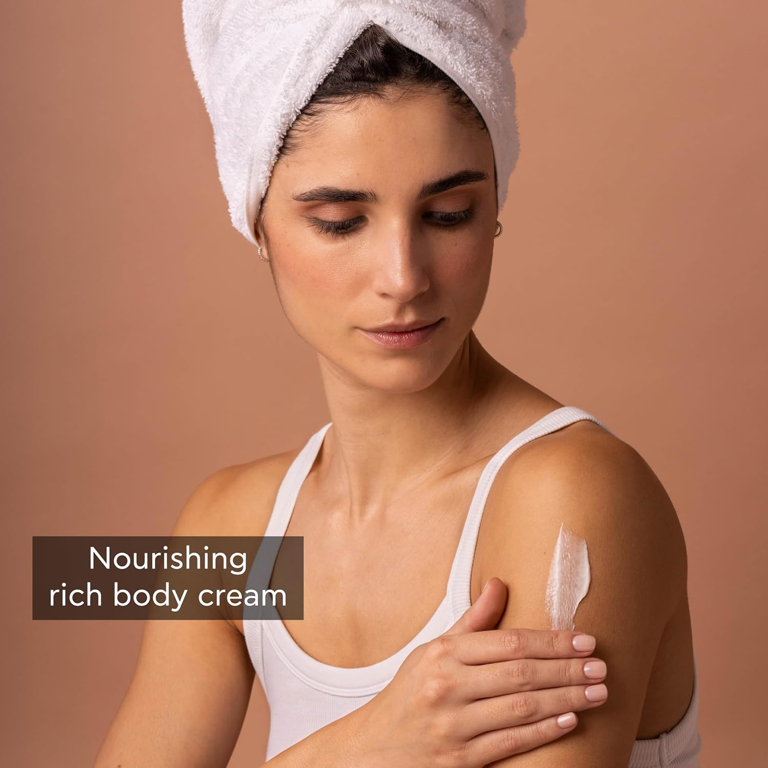 APIVITA Royal Honey Rich Moisturizing Body Cream 5.07 Fl.Oz. | for Dry Skin with Honey image number 2